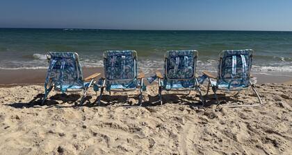 Ground floor unit! Close to pool and beach.