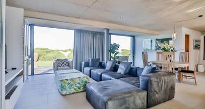 "MiAmor Beach House: Your Romantic Coastal Escape"