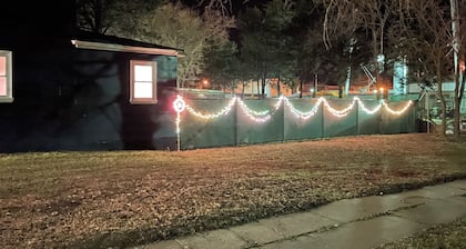 Large Lake Andes Home Sleeps 6 Fenced yard. All remodeled.