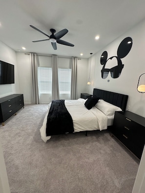 4 habitaciones, tabla de planchar con plancha, wifi y ropa de cama