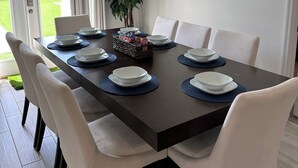 Dining - Disney World 15Min Drive! Themed 4Bedroom Beautiful Home With Private Pool! (Davenport)