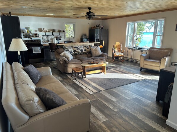 تلفزيون ذكي