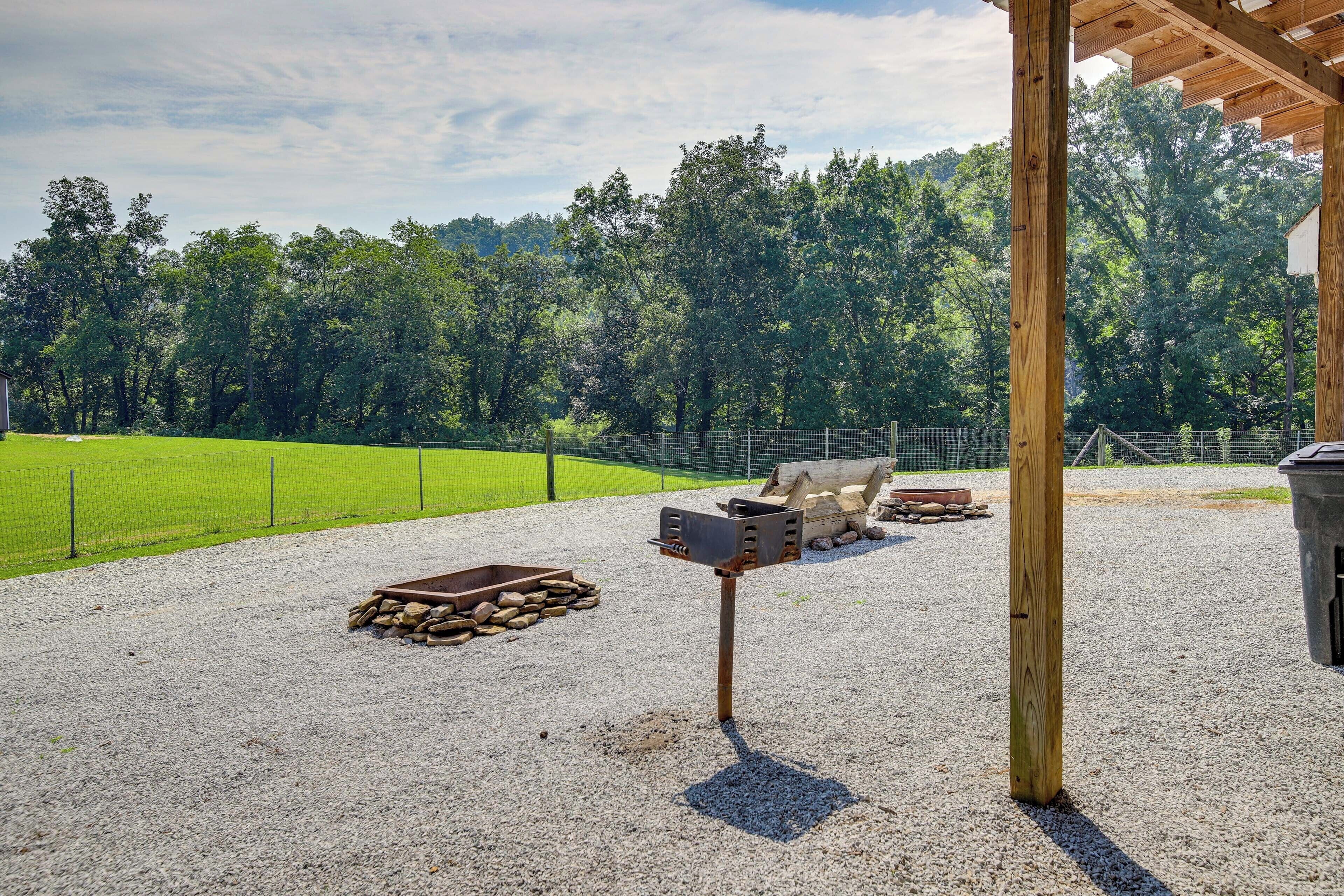 Pet-Friendly Huntsville Retreat: ATV Trail Access!