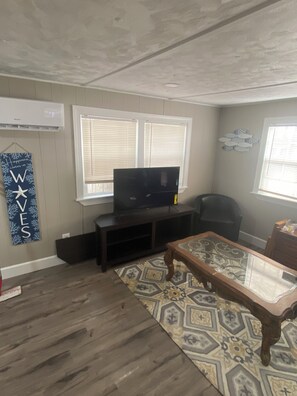 Interior - Lakeside Living (Hartsville)