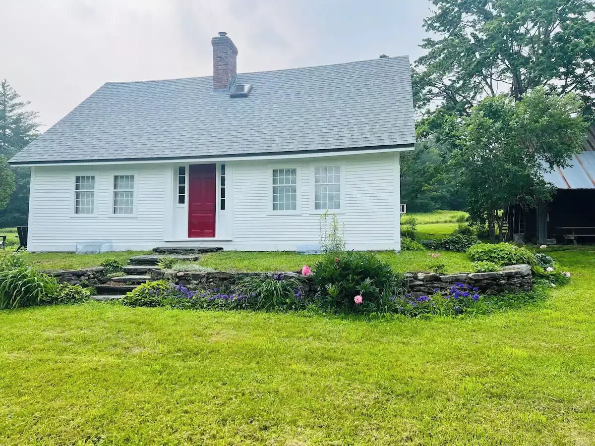 'Simple Sage' Historic VT Farmhouse - mountain view - remodeled