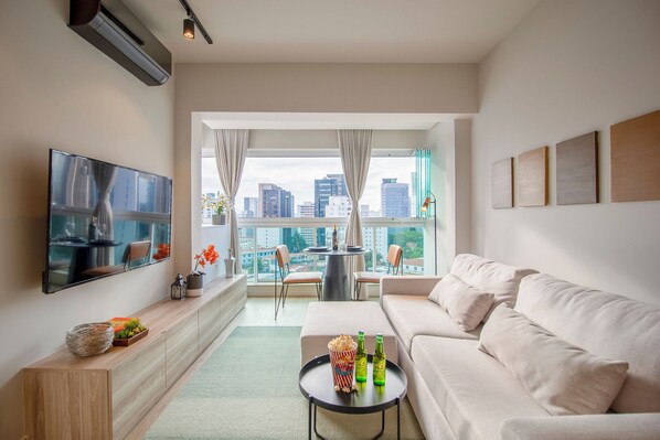 Apartment | Living area - Apartamento em Pinheiros com Piscina (São Paulo)