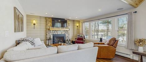 Televisor i llar de foc