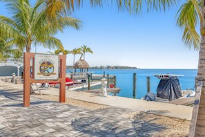 Marina - Green Pineapple | Condo in Marathon with pool access (Marathon)