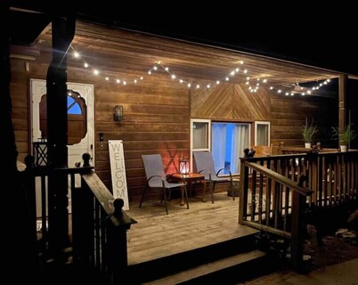 Private Ozark Home@Roaring River. Near Eureka Spg. MO 420 friendly/outside only