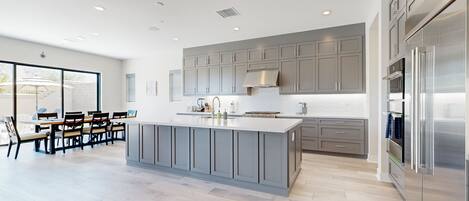 Cafetière/bouilloire, grille-pain