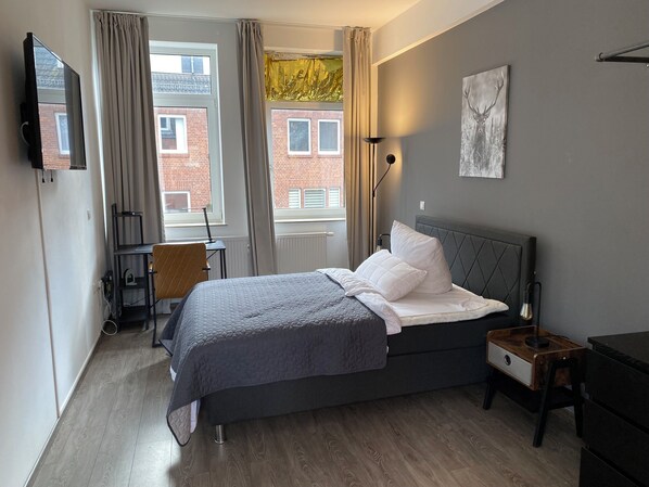 4 chambres, bureau, fer et planche à repasser, Wi-Fi gratuit