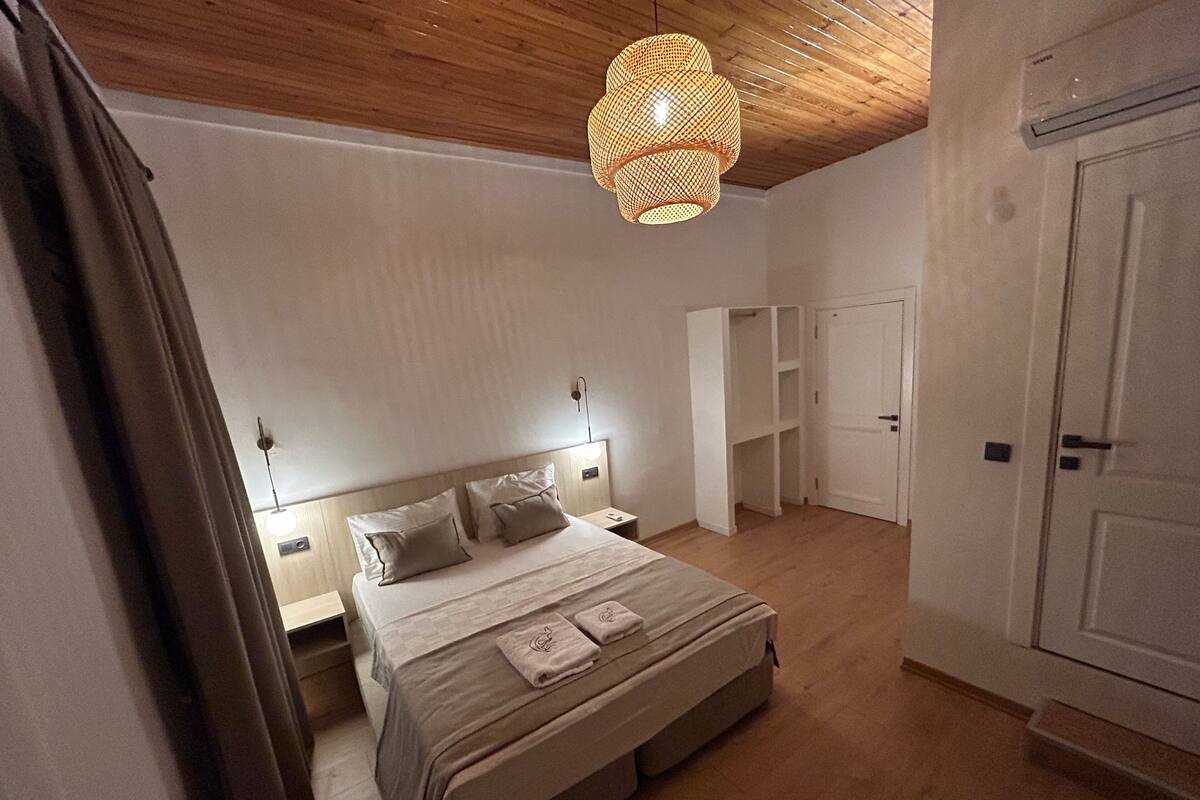 Chambre Triple Supérieure | 1 chambre, minibar, Wi-Fi gratuit, draps fournis