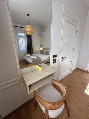 Comfort Room | Minibar, WiFi (free), bed sheets - Nueva Cunda (Ayvalik)