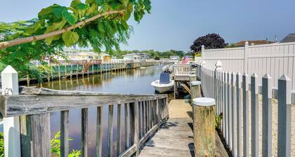 Charming Beach Haven West Home: 1 Mi to Beach!