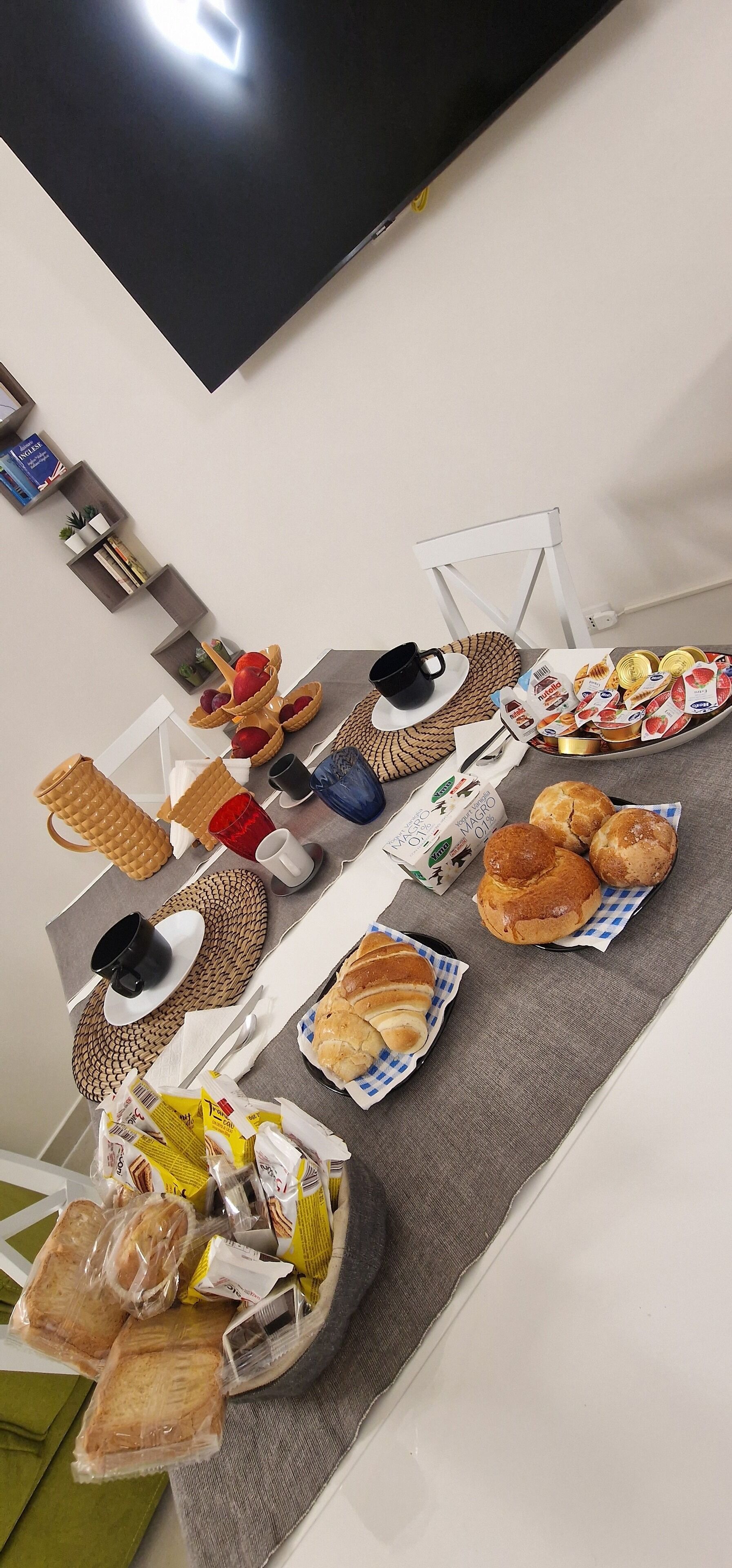 Tägliches inbegriffenes einheimisches Frühstück