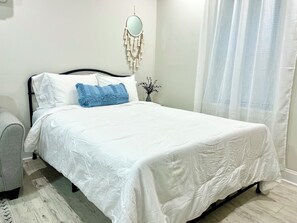 1 habitación, tabla de planchar con plancha, wifi y ropa de cama 