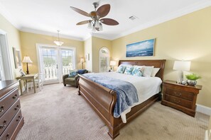4 bedrooms, desk, iron/ironing board, travel cot