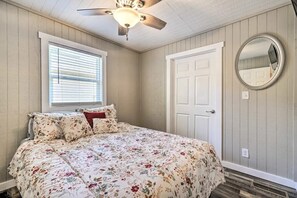 4 bedrooms, WiFi, bed sheets