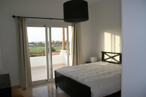 5 bedrooms
