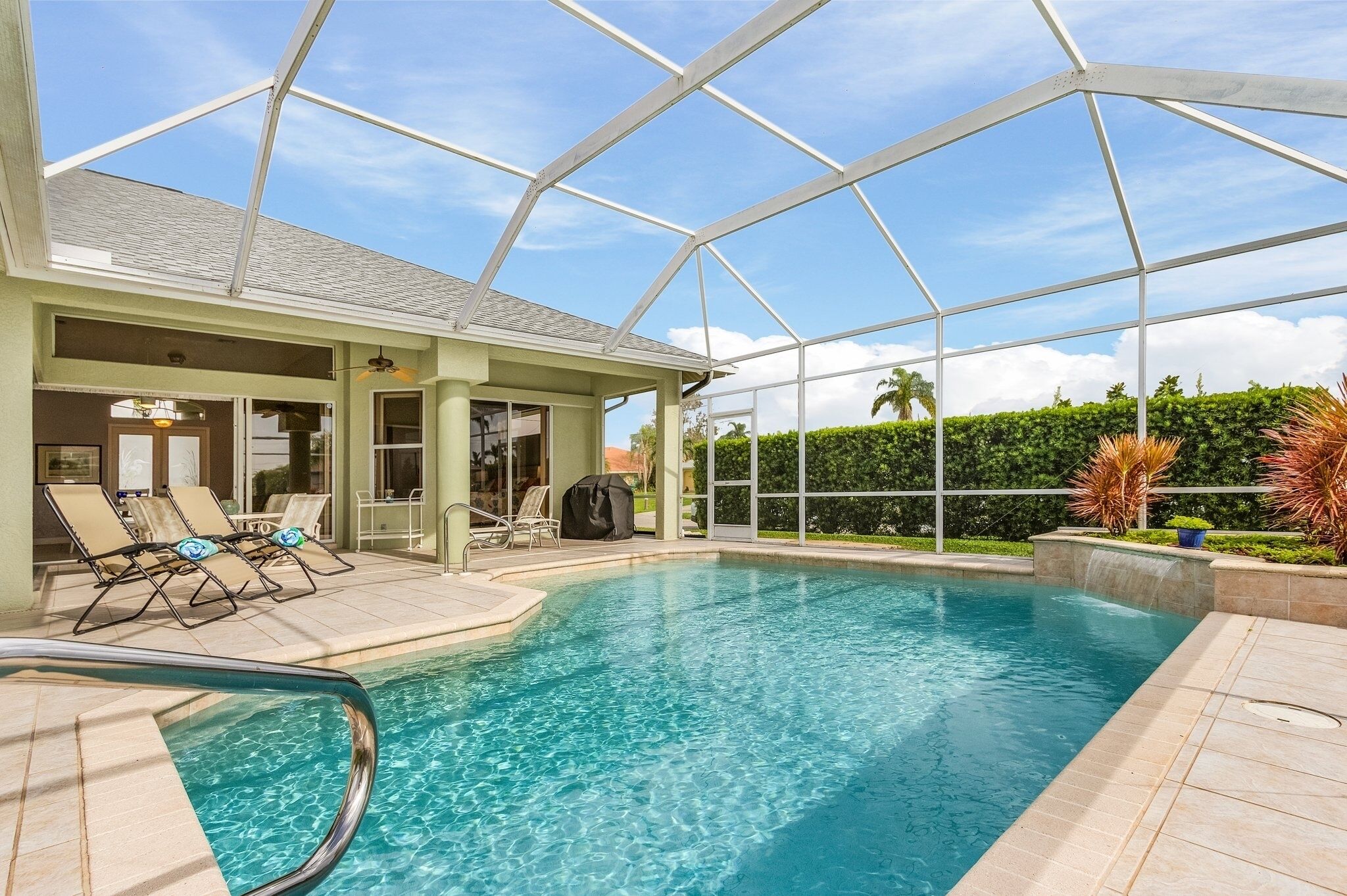 Piscine extérieure, piscine chauffée