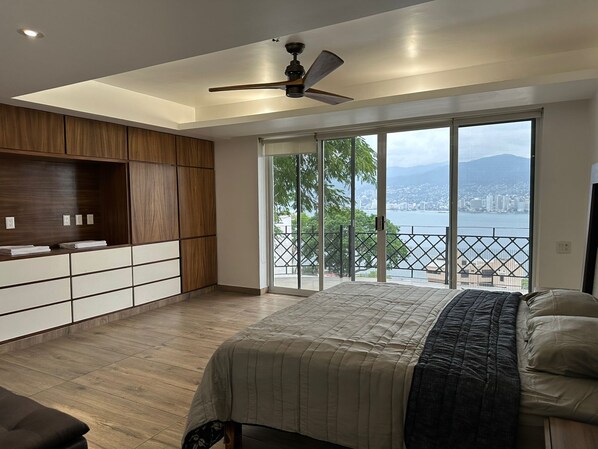 4 habitaciones, tabla de planchar con plancha, wifi y ropa de cama 