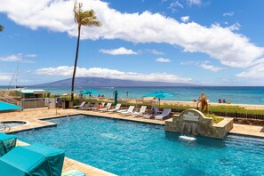A heated pool - Ocean View steps from beach, dining, shopping 362 (Lahaina)