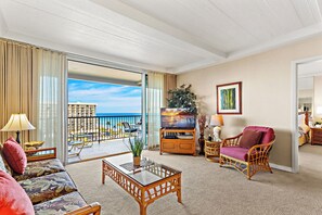 TV - Ocean View steps from beach, dining, shopping 1069 (Lahaina)