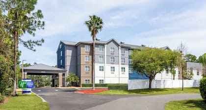 Holiday Inn Express & Suites Ormond Beach - North Daytona by IHG