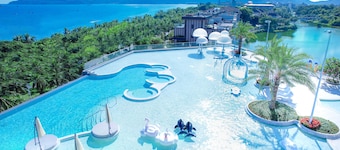 Hualuxe Sanya Yalong Bay Resort