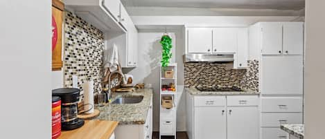 Microwave, oven, stovetop, coffee/tea maker