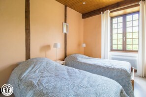 2 bedrooms, free WiFi