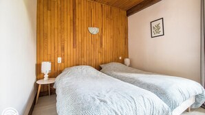2 bedrooms, WiFi (free)