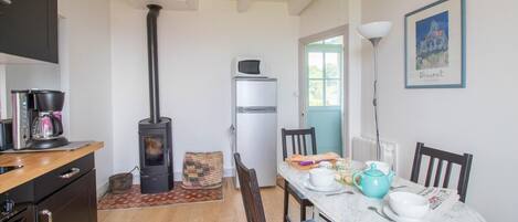 Réfrigérateur, micro-ondes, four, lave-vaisselle