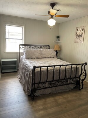 3 bedrooms, iron/ironing board, free WiFi, bed sheets - TJ’S CAJUN LAND GETAWAY (Pierre Part)