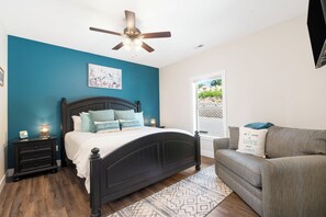 5 bedrooms, iron/ironing board, travel crib, free WiFi - Hook, Wine, and Sinker (Branson)