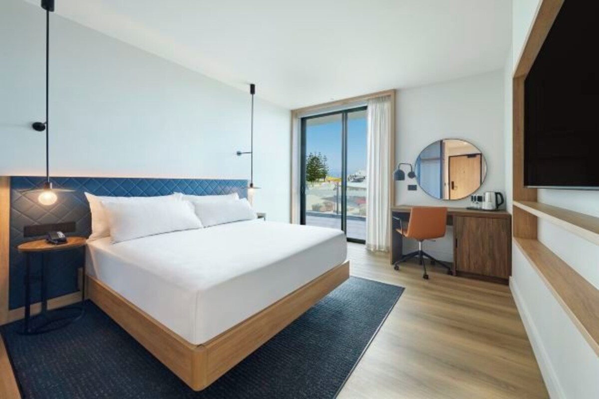 King Room With Oceanview-Accessible