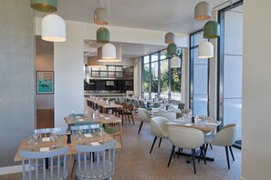 Päivittäinen buffetaamiainen maksusta