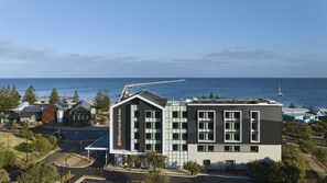 Exterior - Hilton Garden Inn Busselton (Busselton)