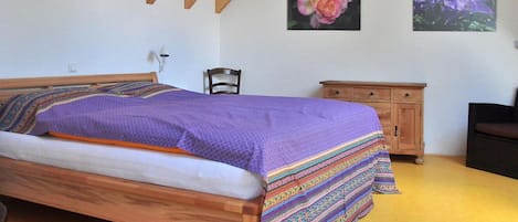 1 bedroom, travel crib, WiFi, bed sheets