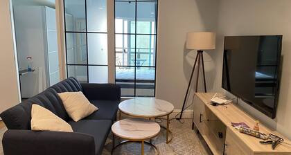Cozy Private Condo Unit DTLA/K-town