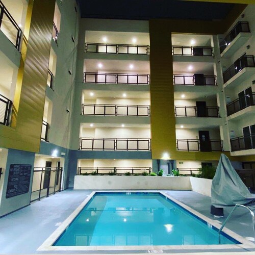 Cozy Private Condo Unit DTLA/K-town