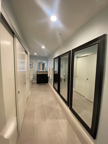 Cozy Private Condo Unit DTLA/K-town