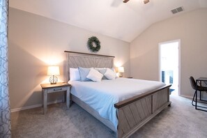 3 bedrooms, desk, iron/ironing board, travel crib - Texas Roots: King Beds - 6 Minutes to Downtown McKinney- Sleeps 6 - Remodeled (McKinney)