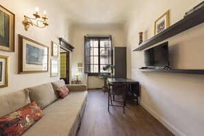 Living area - Ognissanti Flat in Florence by Mmega (Firenze)