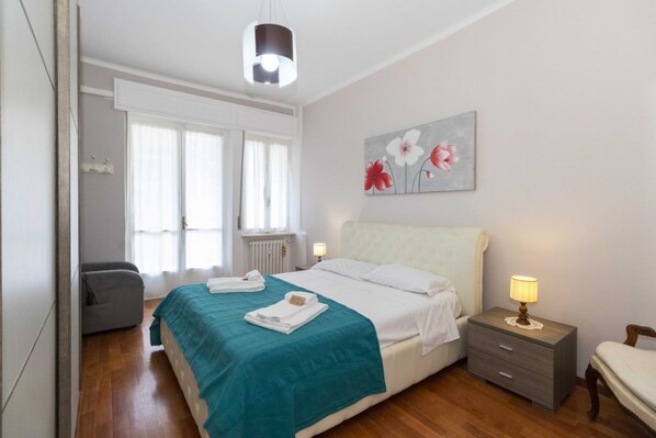 1 habitación, wifi y ropa de cama