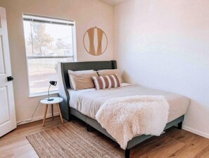 8 bedrooms, desk, iron/ironing board, free WiFi