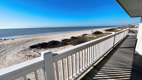 Private Beachfront House on Bolivar Peninsula – Clean, Quiet & Steps to Sand