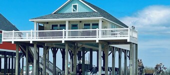 Private Beachfront House on Bolivar Peninsula – Clean, Quiet & Steps to Sand