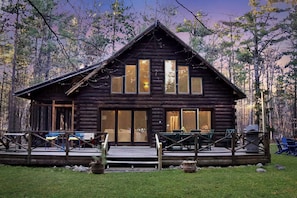 Exterior - Log Cabin w/ Hot Tub - close to Whiteface (Wilmington)