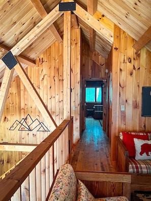 Interior - Log Cabin w/ Hot Tub - close to Whiteface (Wilmington)